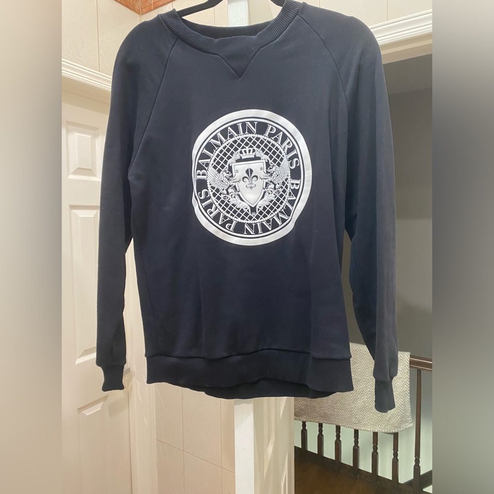 Authentic Balmain Black Crewneck with Emblem! Great condition